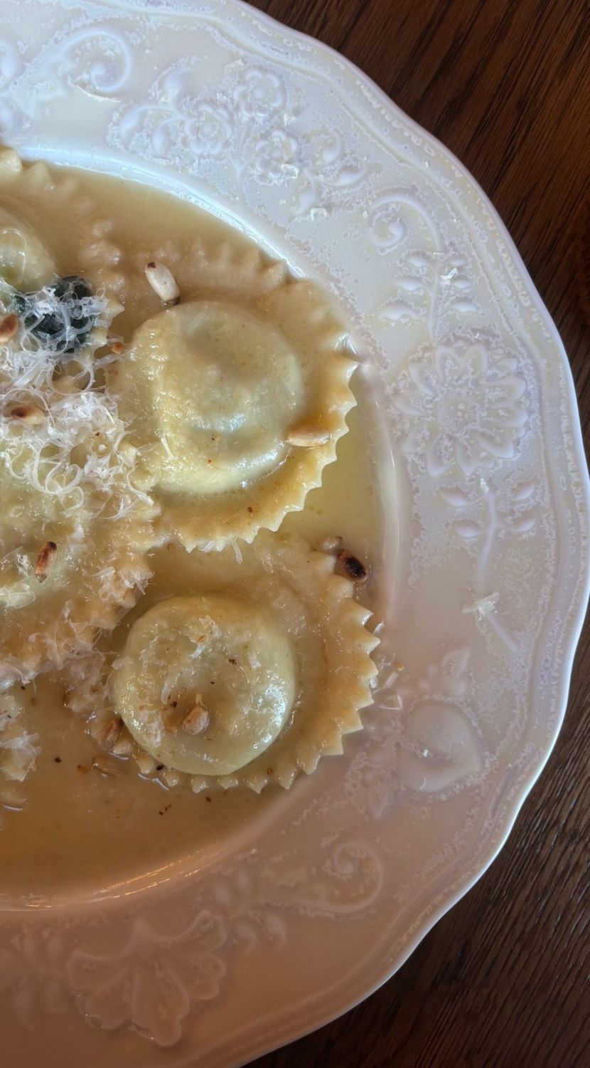 Ravioli z parmezanem i orzechami
